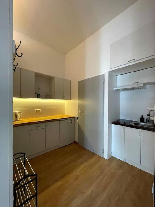 Bezagenta Centrum3 Studio Wi-Fi Great Location! Βαρσοβία Εξωτερικό φωτογραφία